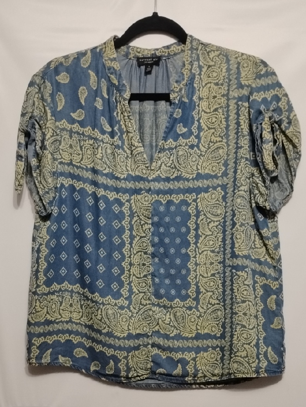 Current Air Express Blue Paisley Patchwork V-Neck Blouse